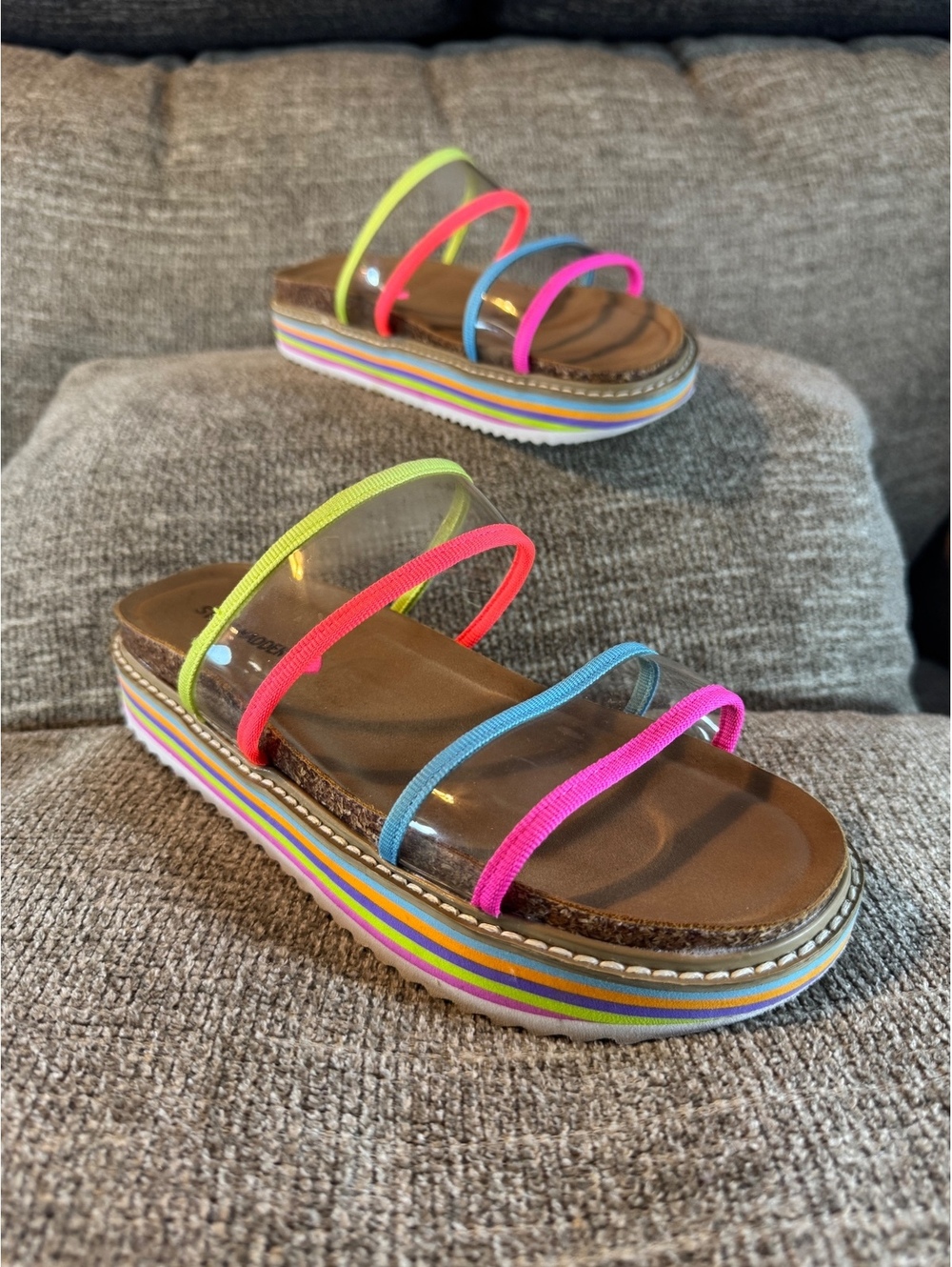 Steve Madden Drips Neon Rainbow Stripe Platform Sandals Slides Size 6